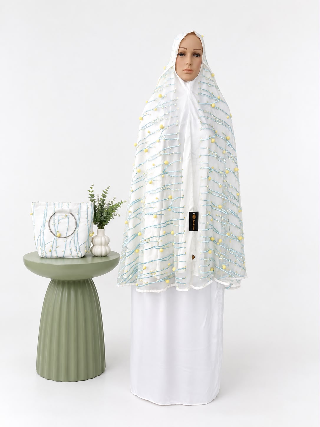 Mukena Tile Anggur Emas