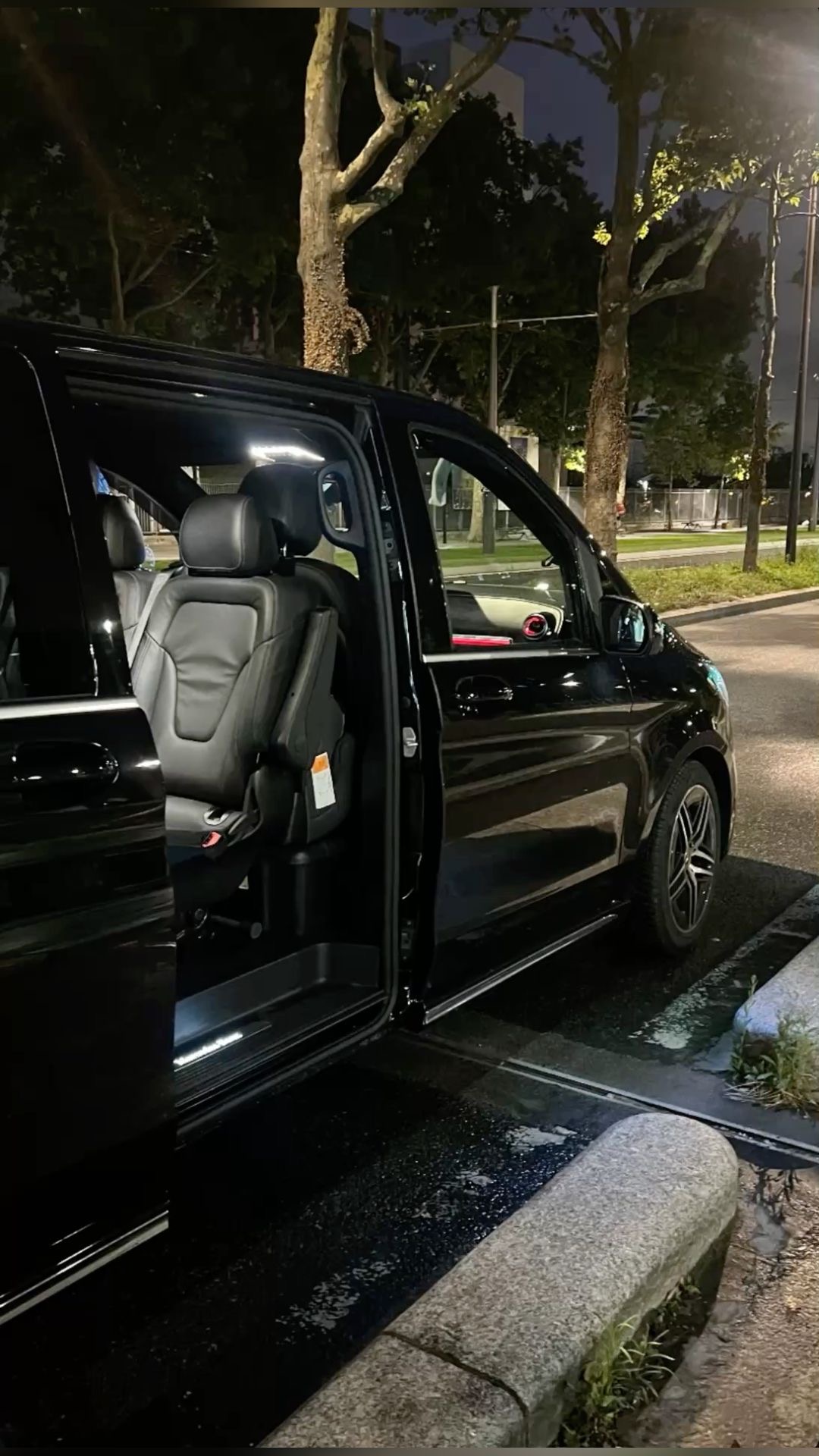 Van Class — photo 1