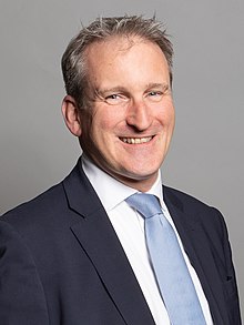 Damian Hinds portrait